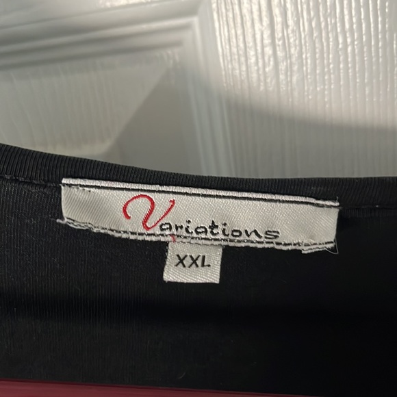 Woman’s dress top - Picture 4 of 4